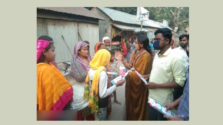 ধনবাড়ীতে মিমা’র (MIMA) উদ্যোগে বিনামূল্যে মাস্ক ও সচেতনামূলক লিফলেট বিতরণ