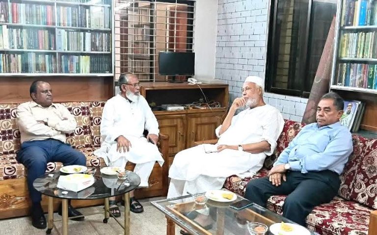 সমবেদনা জানাতে কাদের সিদ্দিকীর বাসায় এবার সাবেকমন্ত্রী সালাম পিন্টু 