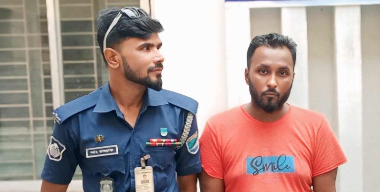 কালিহাতীতে মানসিক প্রতিবন্ধীকে গরম পানি ঢেলে নির্যাতন, অভিযুক্ত গ্রেপ্তার