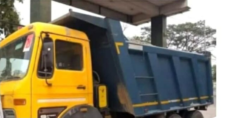 টাঙ্গাইলের মির্জাপুরে ড্রাম ট্রাকের চাপায় অজ্ঞাত নারীর মৃত্যু