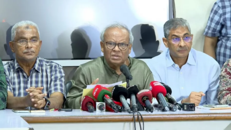 জ্বালানি তেলের দাম ২০ টাকা বাড়িয়েও লিটারে ৭০ টাকা লোকসান: রিজভী